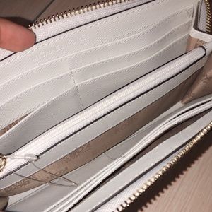 BRAND NEW mk wallet